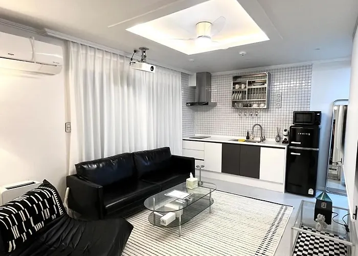 #3minutes From Gangnam Hakdong Station #styler #private Cinema #hotel Bedding #groups #garosu-gil,coex *