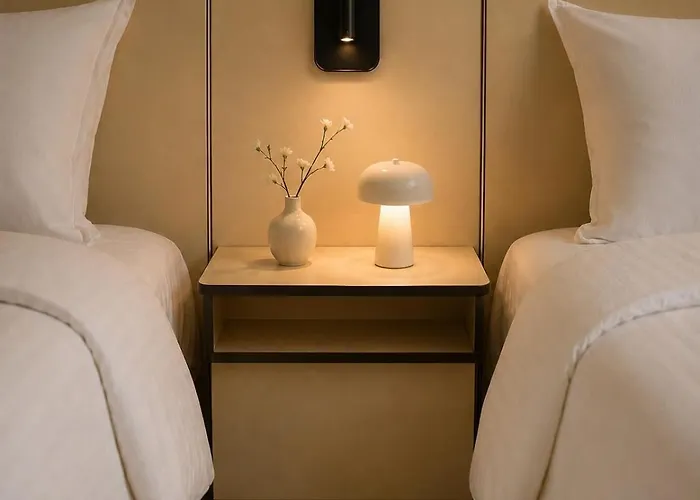 #3minutes From Gangnam Hakdong Station #styler #private Cinema #hotel Bedding #groups #garosu-gil,coex アパート